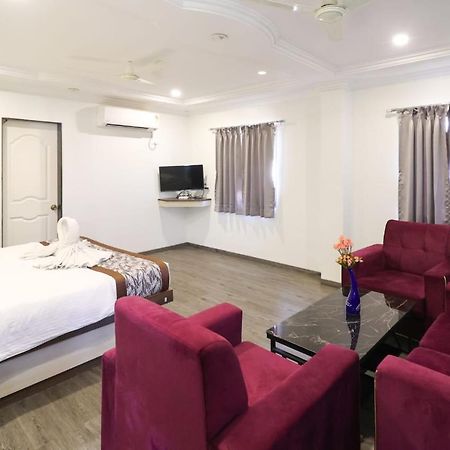 Hotel Jeet Paradise Phaltan Exterior photo