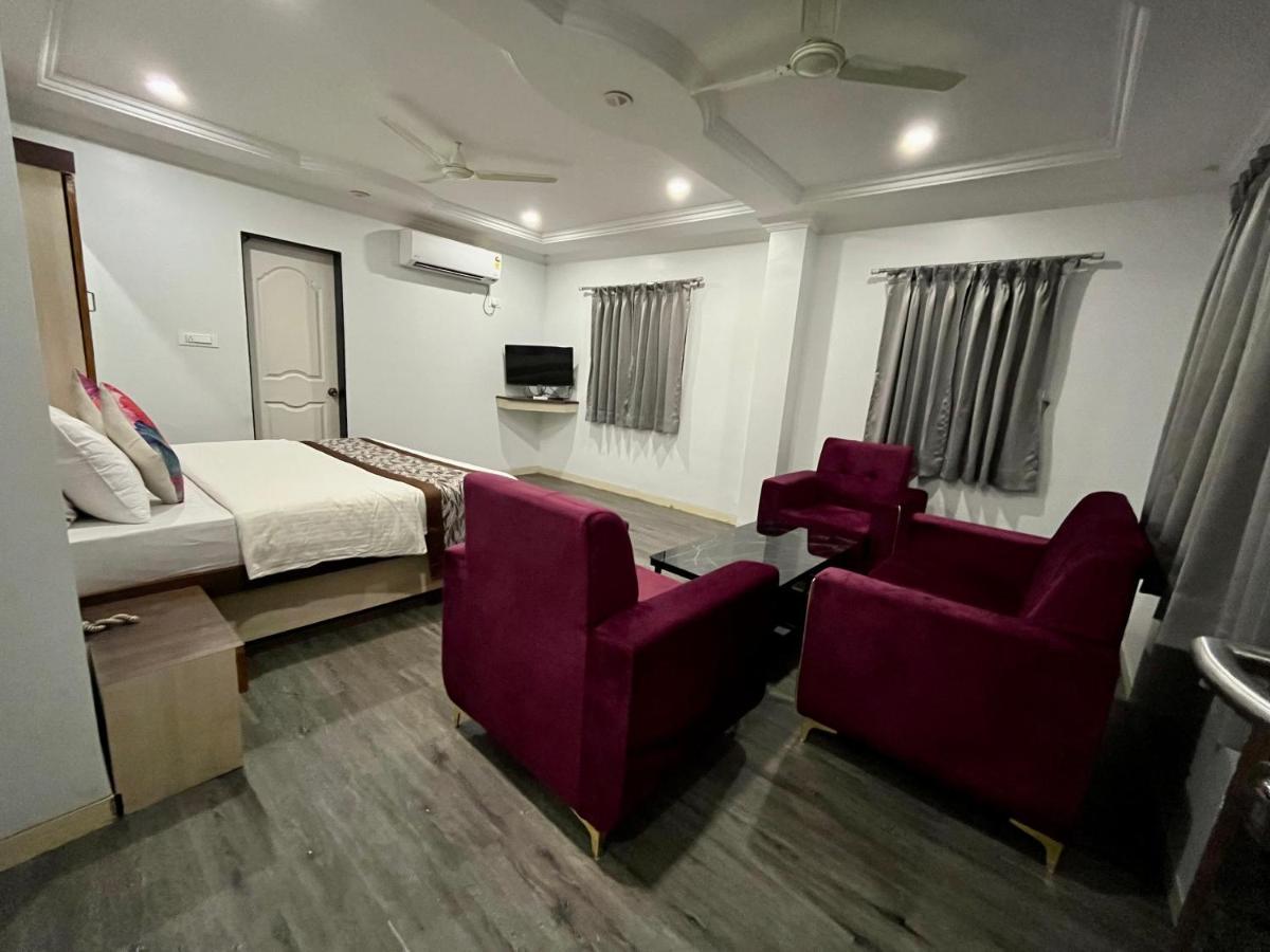 Hotel Jeet Paradise Phaltan Exterior photo